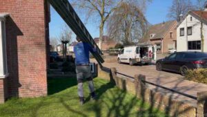 Schoorsteen onderhoud Heerhugowaard ladder bus